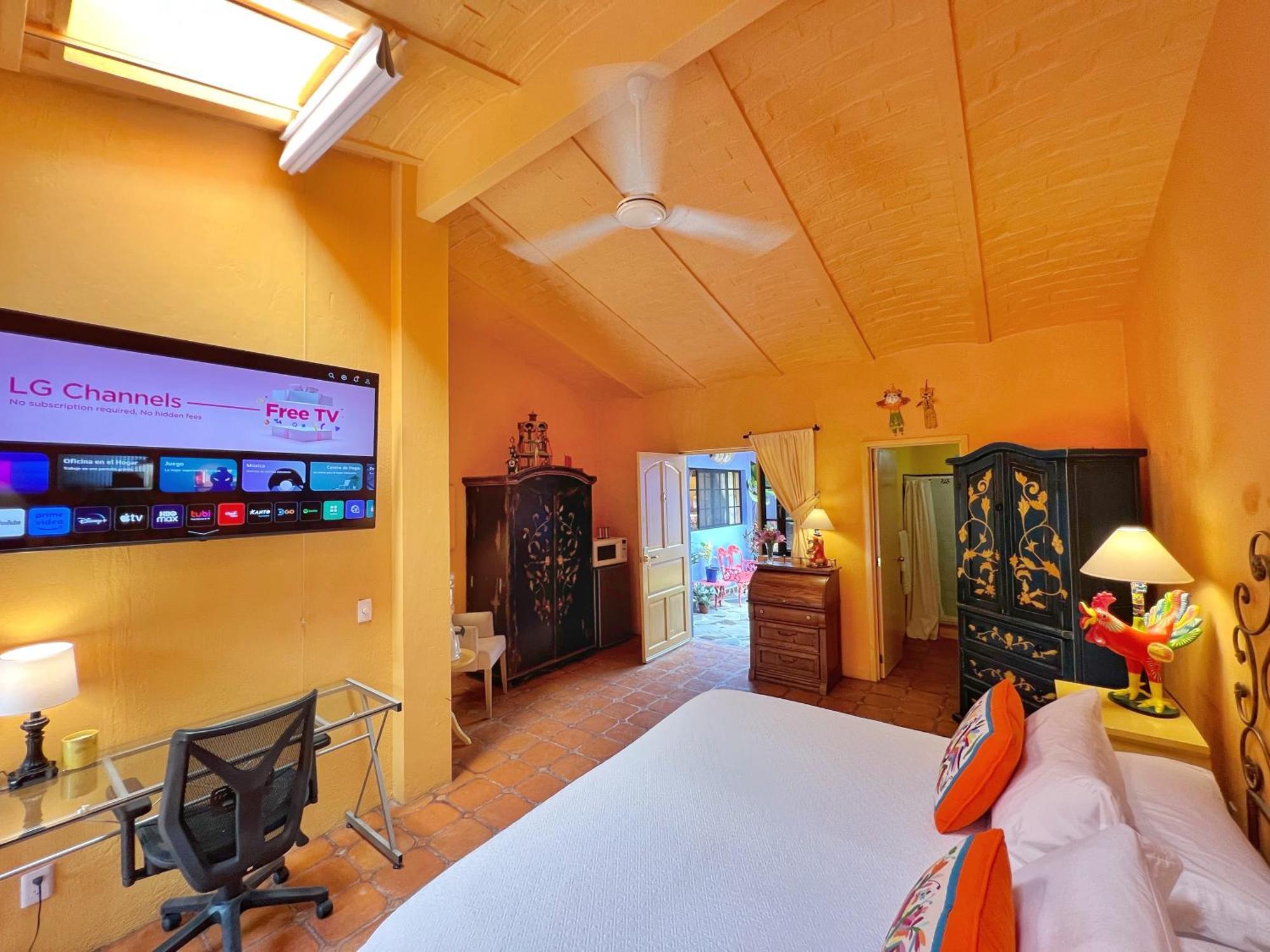 Estrellita'S Bed & Breakfast Ajijic Exterior photo