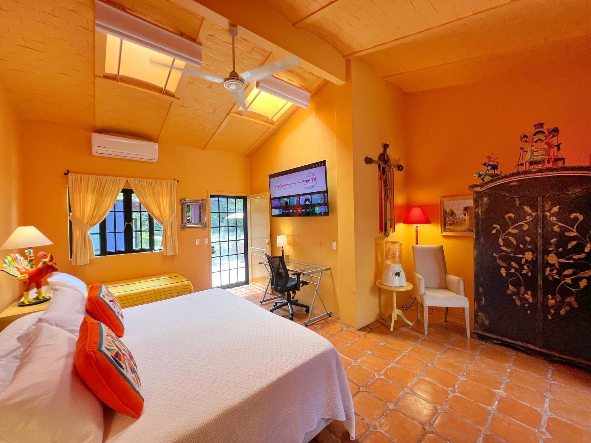 Estrellita'S Bed & Breakfast Ajijic Exterior photo