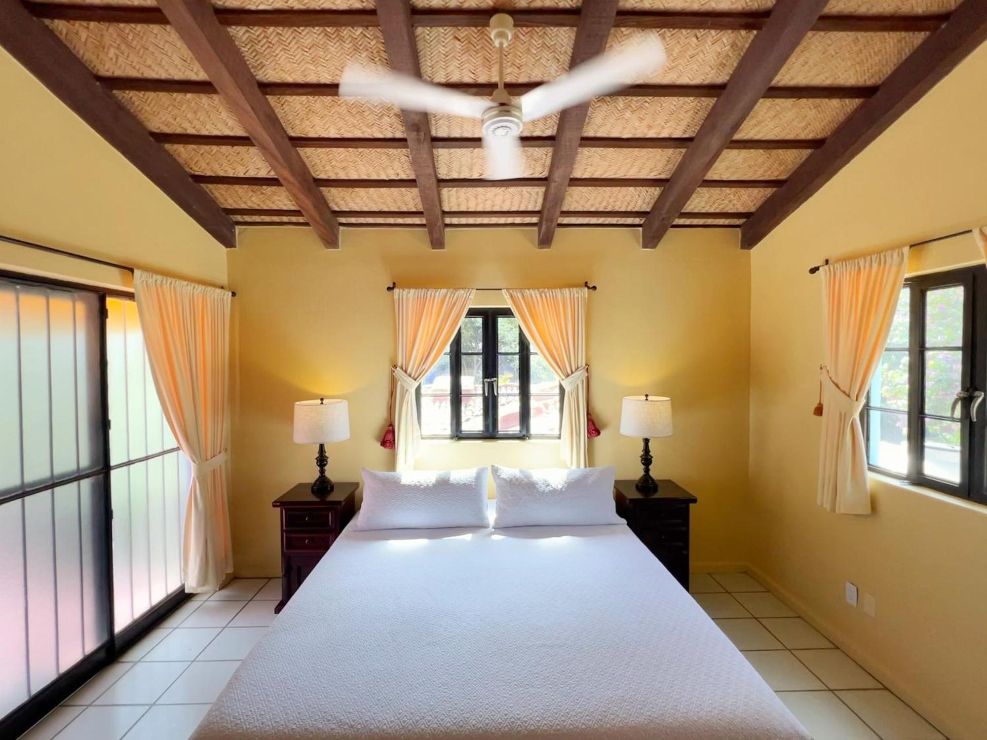 Estrellita'S Bed & Breakfast Ajijic Exterior photo