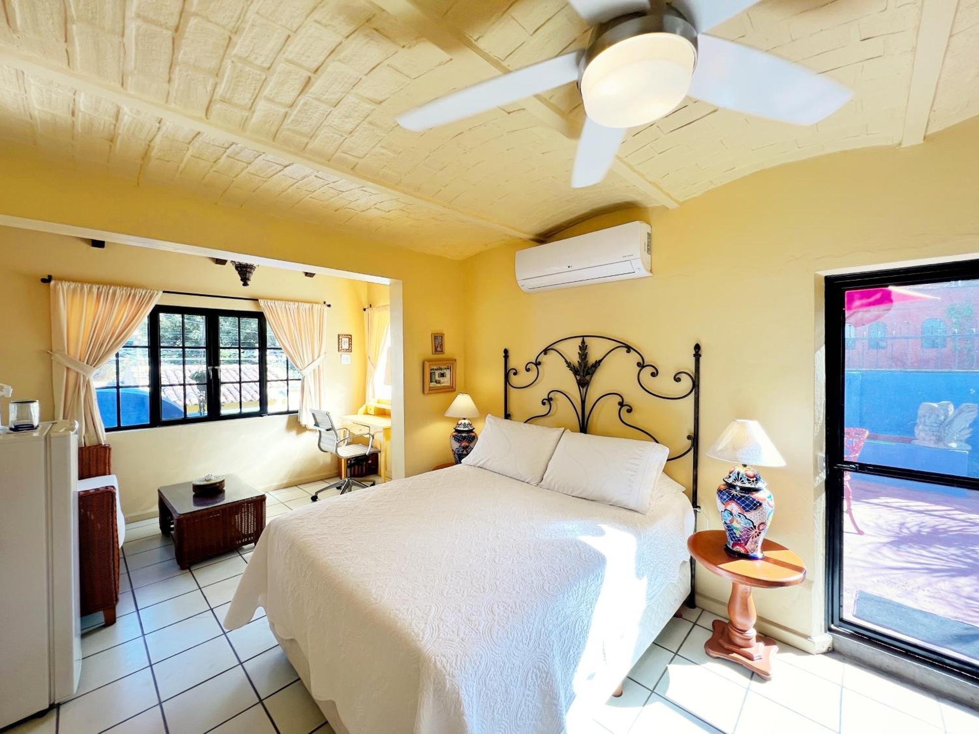 Estrellita'S Bed & Breakfast Ajijic Exterior photo